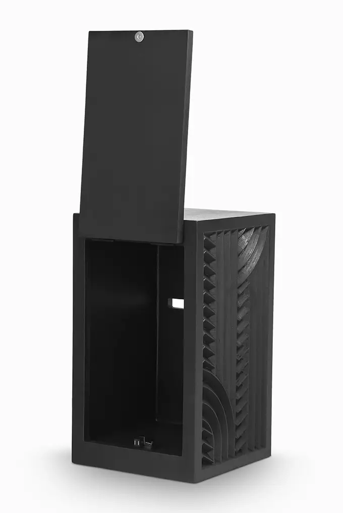 Pouaka Reta Poto - Pango by Preston McNeil